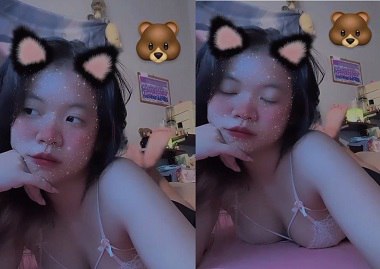 Quỳnh Trang Kecanduan Ngentot
